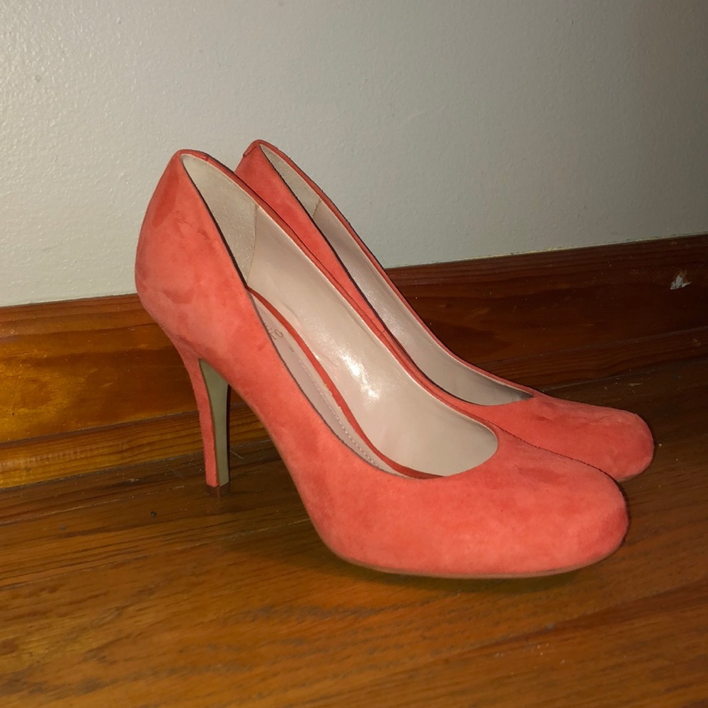 Peach Vince Camuto heels